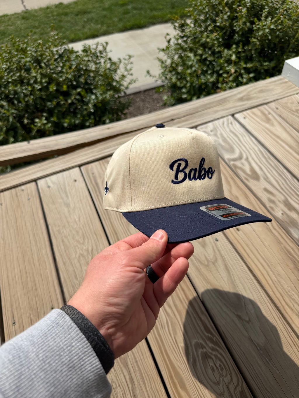 Babo Mid-Profile Baseball Cap - Navy Embroidery | Ljiljan