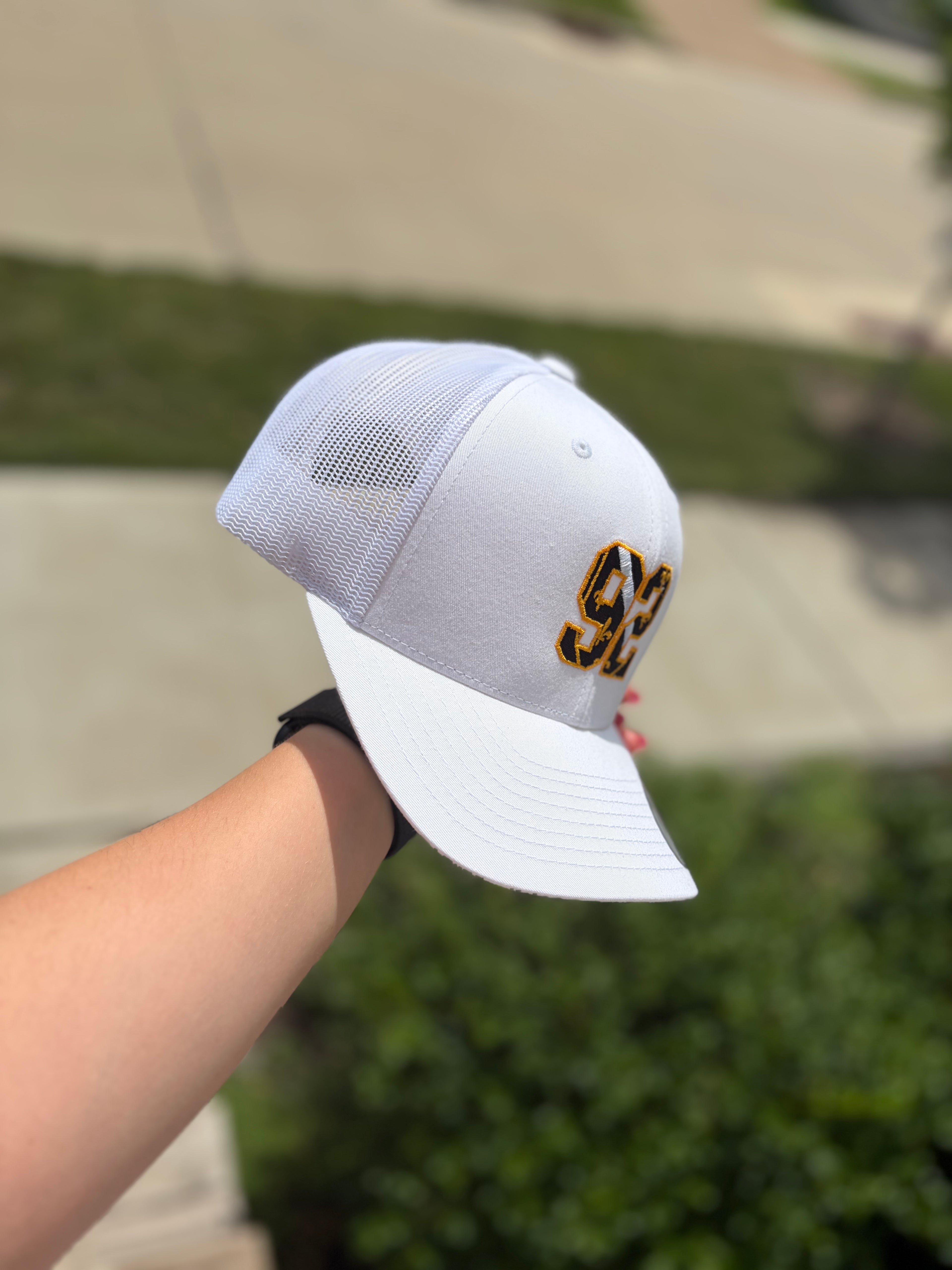 92 Trucker Cap Embroidery (Black Edition) | Ljiljan